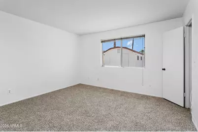 841 E Paradise Lane, Phoenix, AZ 85022 - Photo 17