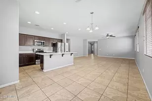 11773 W Chase Ln, Avondale, AZ 85323 - Photo 5