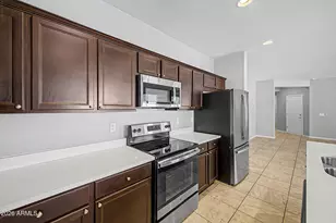 11773 W Chase Ln, Avondale, AZ 85323 - Photo 13
