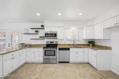 539 N 111th Place, Mesa, AZ 85207 - Photo 5