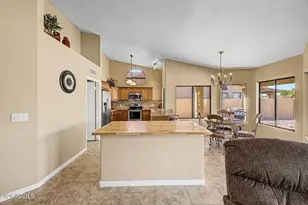 9510 W Menadota Dr, Peoria, AZ 85382 - Photo 13