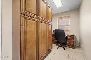 9510 W Menadota Dr, Peoria, AZ 85382 - Photo 17