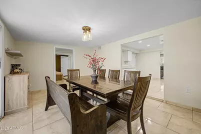 4657 N 79th Drive, Phoenix, AZ 85033 - Photo 9