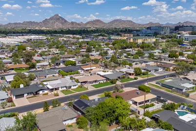1837 E Minnezona Avenue, Phoenix, AZ 85016 - Photo 15