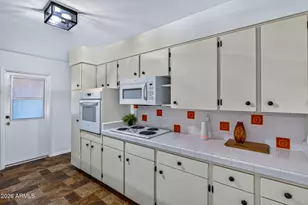 4032 W Palmaire Dr, Phoenix, AZ 85051 - Photo 9