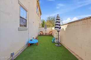 15439 W Dreyfus St, Surprise, AZ 85379 - Photo 63