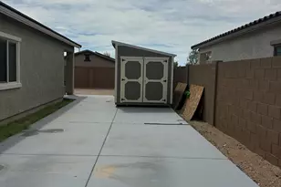 21131 W Hubbell St, Buckeye, AZ 85396 - Photo 23