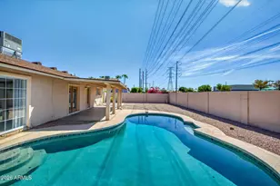619 E Diamond Dr, Tempe, AZ 85283 - Photo 37