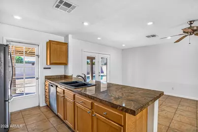 619 E Diamond Drive, Tempe, AZ 85283 - Photo 11