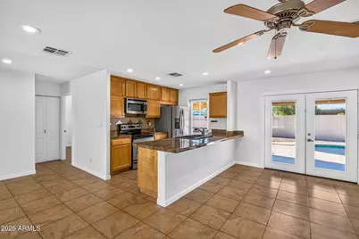 619 E Diamond Drive, Tempe, AZ 85283 - Photo 9