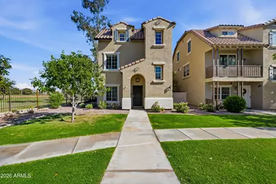 5612 S 21st Place, Phoenix, AZ 85040 - Photo 1