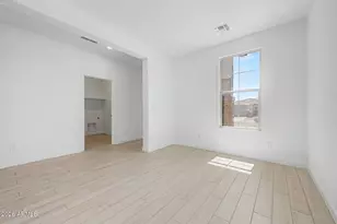 16976 W Buckhorn Trl, Surprise, AZ 85387 - Photo 5