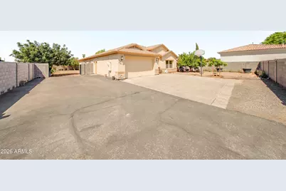 7612 N 81st Lane, Glendale, AZ 85303 - Photo 1