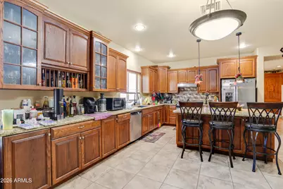 7612 N 81st Lane, Glendale, AZ 85303 - Photo 11