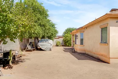 7612 N 81st Lane, Glendale, AZ 85303 - Photo 31