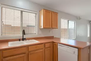4946 E Roberta Dr, Cave Creek, AZ 85331 - Photo 7