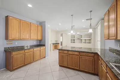 10418 W Edgemont Drive, Avondale, AZ 85392 - Photo 15