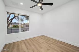 20450 N 14th Ln, Phoenix, AZ 85027 - Photo 21