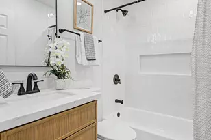 20450 N 14th Ln, Phoenix, AZ 85027 - Photo 23