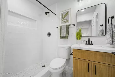 20450 N 14th Lane, Phoenix, AZ 85027 - Photo 13