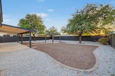 20450 N 14th Lane, Phoenix, AZ 85027 - Photo 37