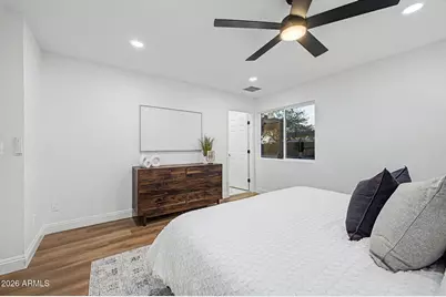 20450 N 14th Lane, Phoenix, AZ 85027 - Photo 19