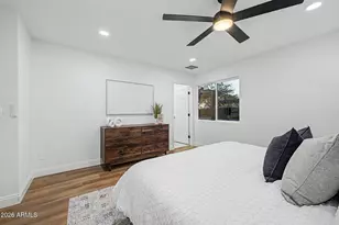 20450 N 14th Ln, Phoenix, AZ 85027 - Photo 19