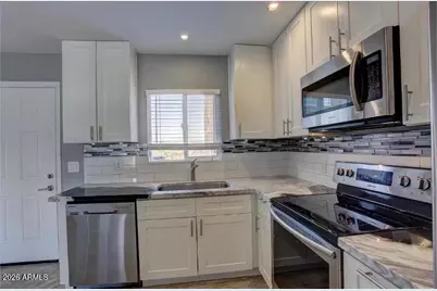 1057 E Butler Drive #4C, Phoenix, AZ 85020 - Photo 5