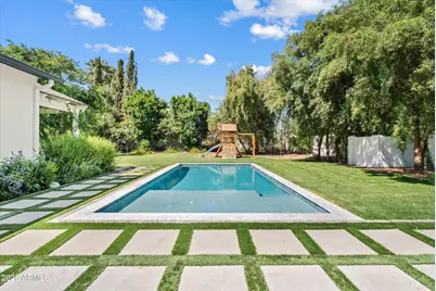 3216 E Weldon Avenue, Phoenix, AZ 85018 - Photo 37