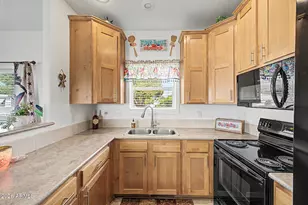 654 E Ranch Rd, San Tan Valley, AZ 85140 - Photo 13