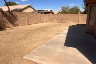 13346 W Saguaro Ln, Surprise, AZ 85374 - Photo 35