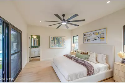 2209 N 12th Avenue, Phoenix, AZ 85007 - Photo 5
