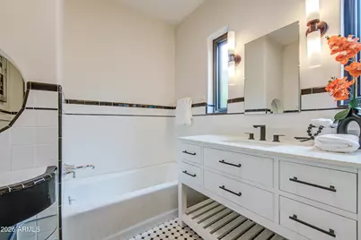 2209 N 12th Avenue, Phoenix, AZ 85007 - Photo 35