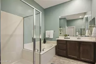 12081 W Desert Mirage Dr, Peoria, AZ 85383 - Photo 17