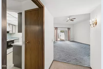 10538 W Palmeras Drive, Sun City, AZ 85373 - Photo 5