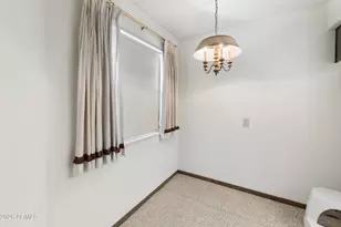 10538 W Palmeras Dr, Sun City, AZ 85373 - Photo 7