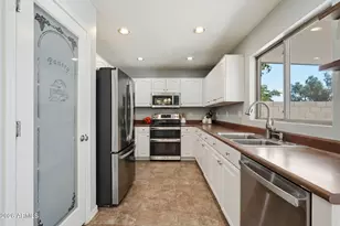2557 W Wrangler Way, San Tan Valley, AZ 85144 - Photo 11