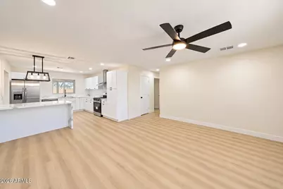 7141 W Vernon Avenue, Phoenix, AZ 85035 - Photo 9