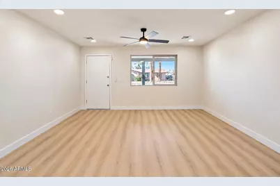 7141 W Vernon Avenue, Phoenix, AZ 85035 - Photo 11