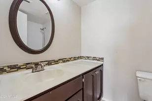 3301 E Earll Dr, Phoenix, AZ 85018 - Photo 19