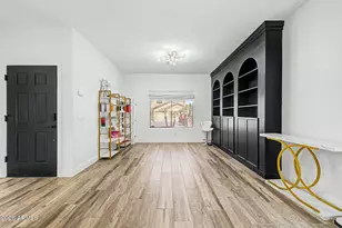 12941 W Flower St, Avondale, AZ 85392 - Photo 5