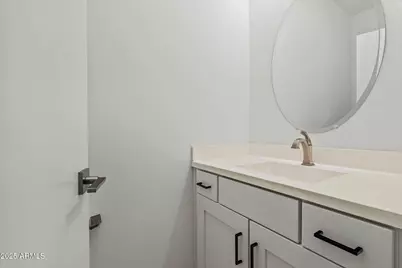 3200 N 39th Street #4, Phoenix, AZ 85018 - Photo 19