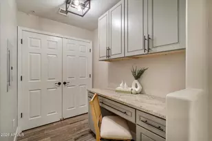 5350 E Deer Valley Dr, Phoenix, AZ 85054 - Photo 9