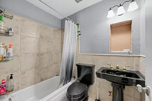 2940 N 38th St, Phoenix, AZ 85018 - Photo 13