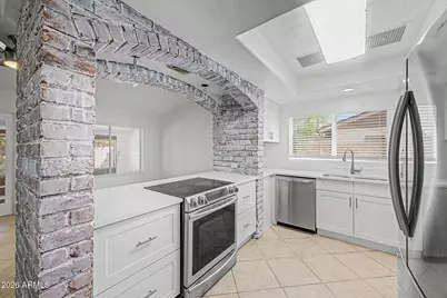 18431 N 3rd Avenue, Phoenix, AZ 85023 - Photo 9
