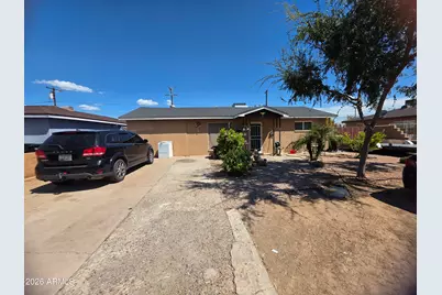 8041 N 28th Avenue, Phoenix, AZ 85051 - Photo 11
