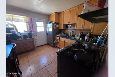 8041 N 28th Avenue, Phoenix, AZ 85051 - Photo 5