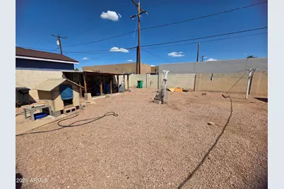 8041 N 28th Avenue, Phoenix, AZ 85051 - Photo 3