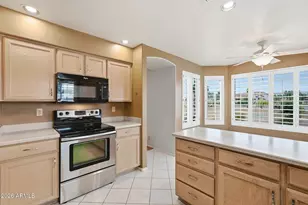 10500 W Runion Dr, Peoria, AZ 85382 - Photo 11
