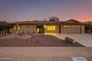 9507 W Country Club Dr, Sun City, AZ 85373 - Photo 9